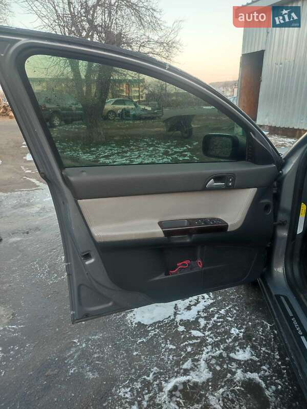 Седан Volvo S40 2004 в Умани фото 10 Седан Volvo S40 2004 в Умани
