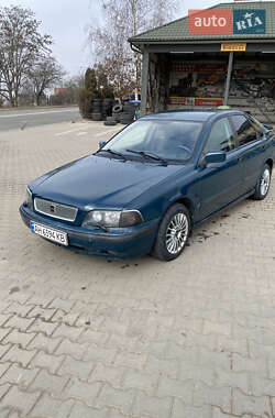 Седан Volvo S40 1998 в Чернівцях