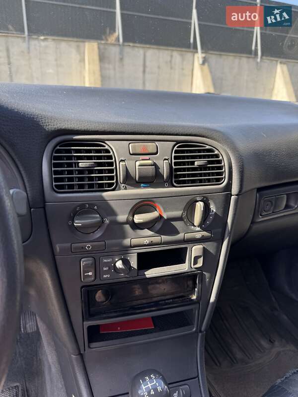 Седан Volvo S40 2000 в Івано-Франківську