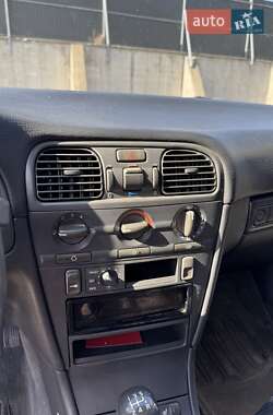 Седан Volvo S40 2000 в 