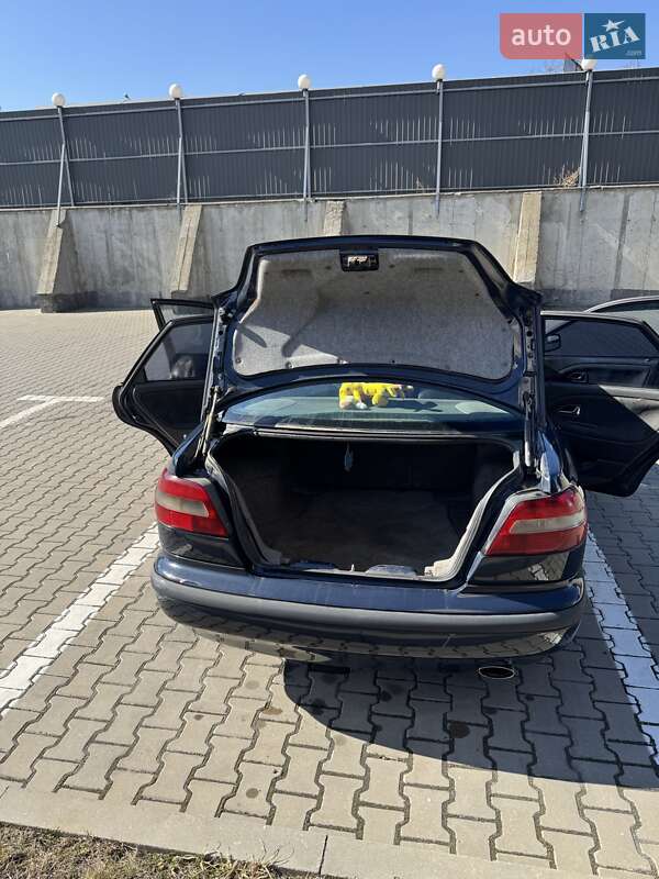 Седан Volvo S40 2000 в Івано-Франківську