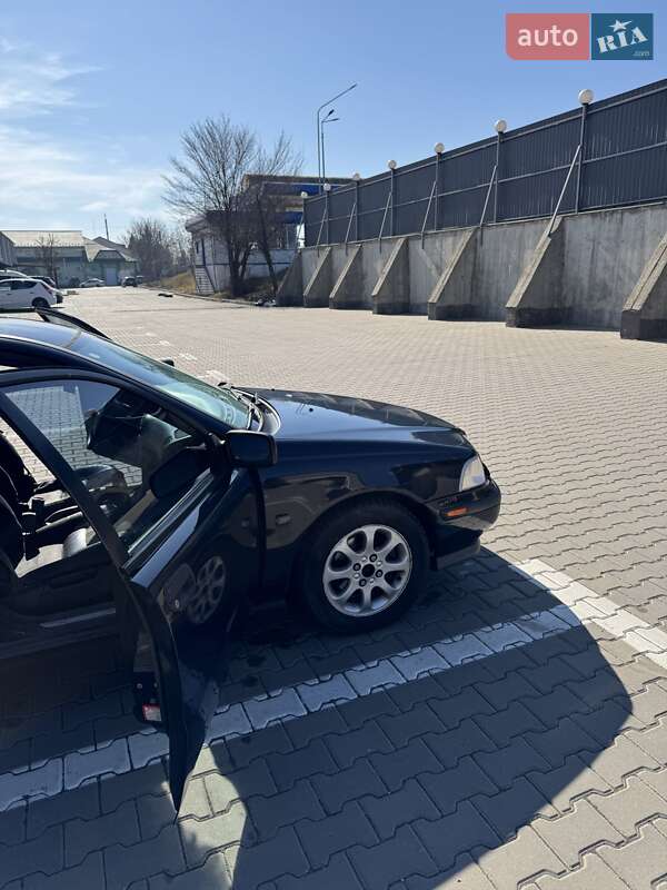 Седан Volvo S40 2000 в Івано-Франківську