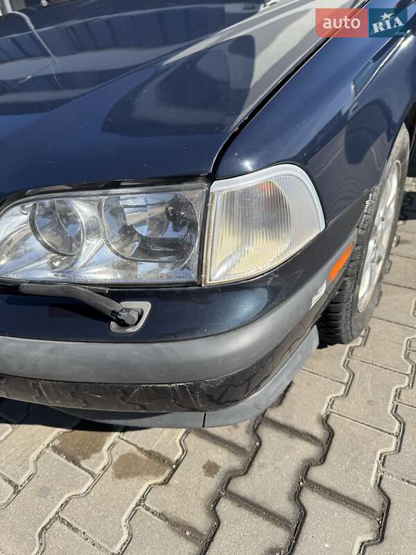 Седан Volvo S40 2000 в Івано-Франківську