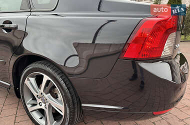 Седан Volvo S40 2012 в 