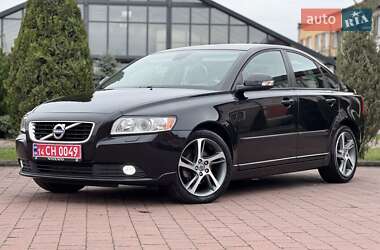 Седан Volvo S40 2012 в Стрию