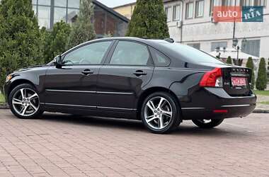 Седан Volvo S40 2012 в 