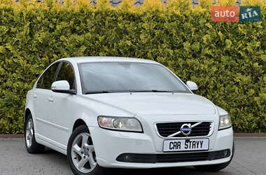 Седан Volvo S40 2012 в Стрию