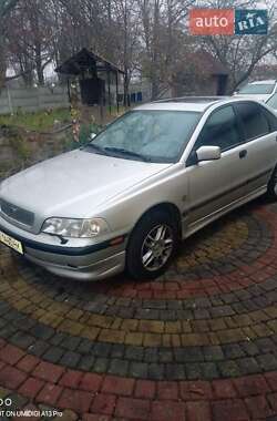 Седан Volvo S40 1999 в Вишгороді