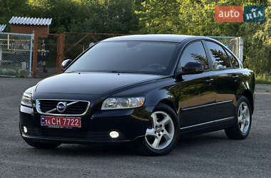 Седан Volvo S40 2012 в 