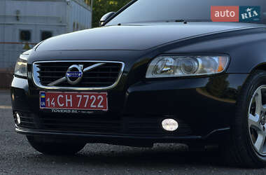 Седан Volvo S40 2012 в 