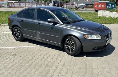 Седан Volvo S40 2010 в 