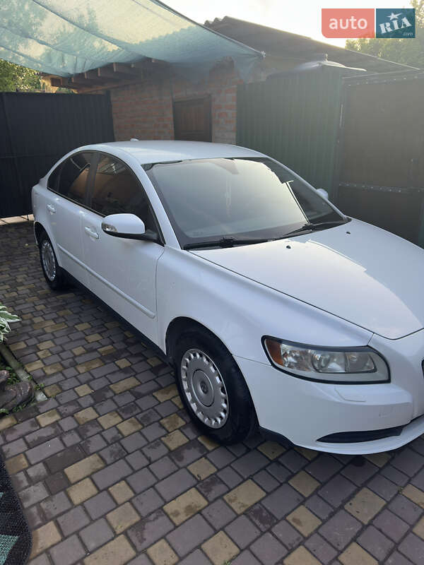 Седан Volvo S40 2008 в Кременчуге