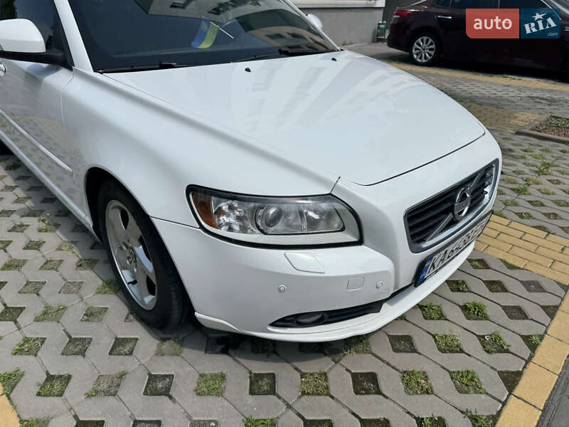Седан Volvo S40 2012 в Києві