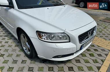 Седан Volvo S40 2012 в 
