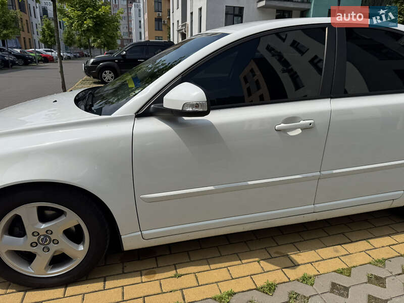 Седан Volvo S40 2012 в Києві