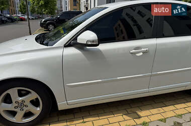 Седан Volvo S40 2012 в 