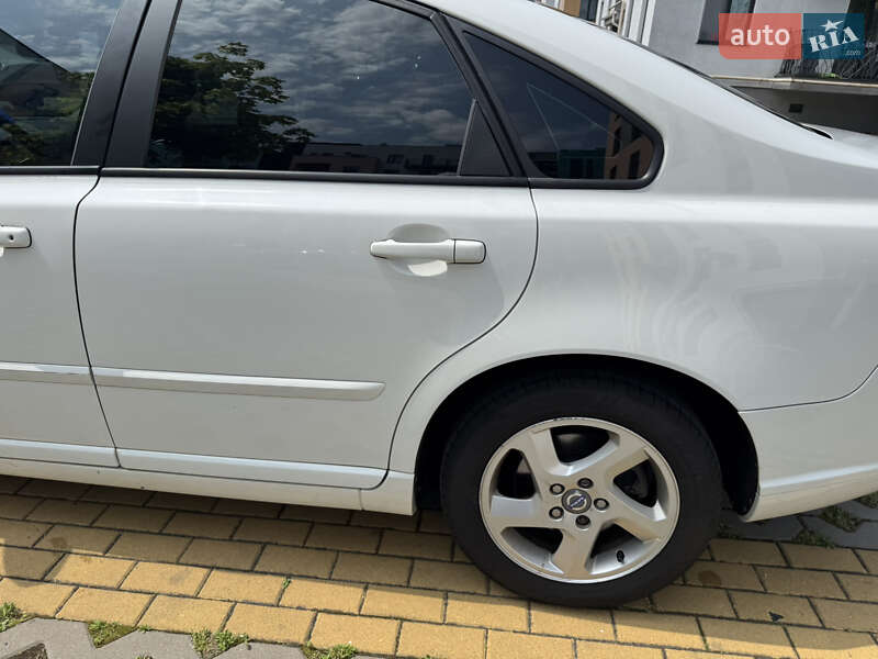Седан Volvo S40 2012 в Києві