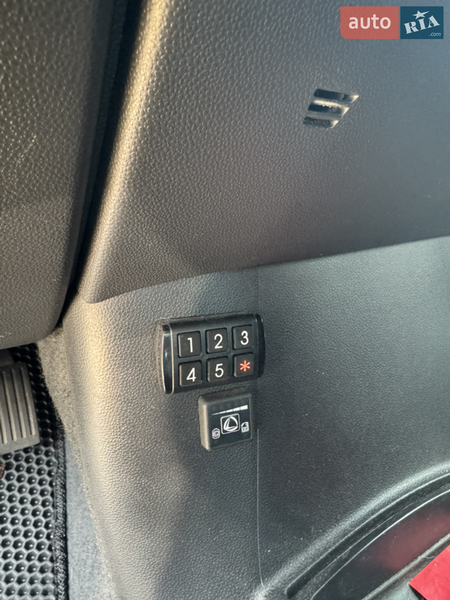 2012 Volvo S40 - мініатюра 44