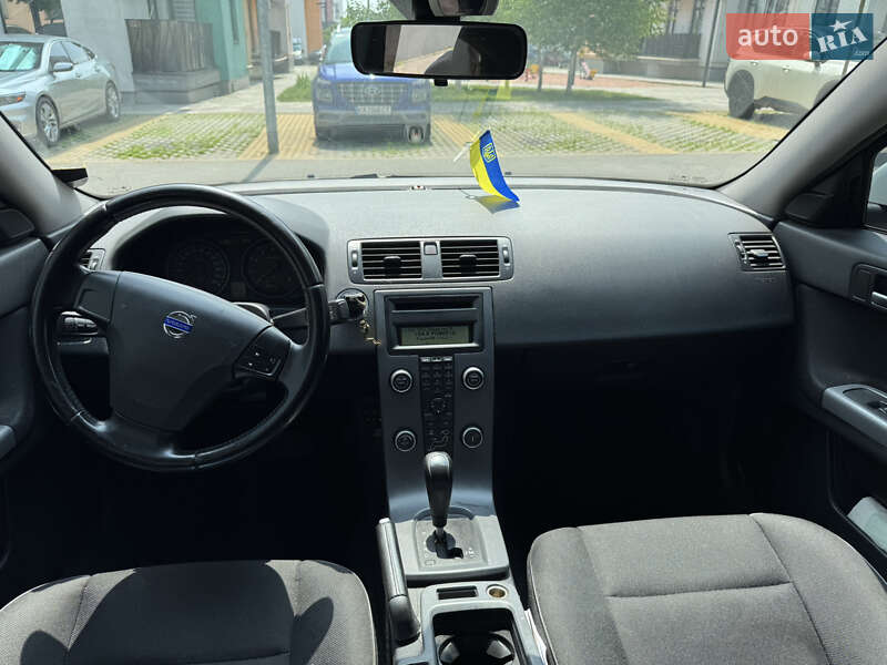 Седан Volvo S40 2012 в Києві