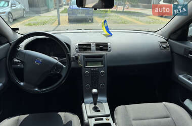 Седан Volvo S40 2012 в 