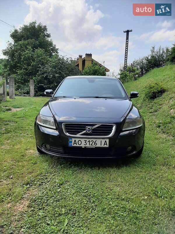 Седан Volvo S40 2008 в Виноградові
