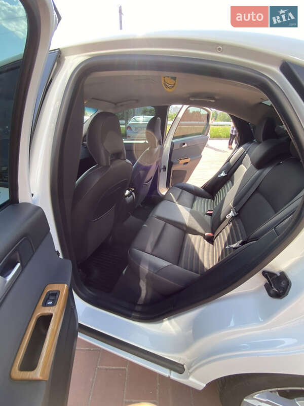 Седан Volvo S40 2009 в Нетешине