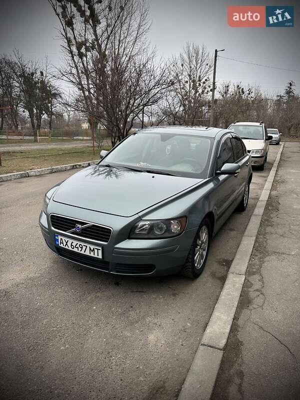 Volvo S40 2005
