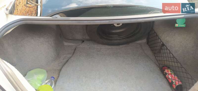 Седан Volvo S40 2001 в Ровно