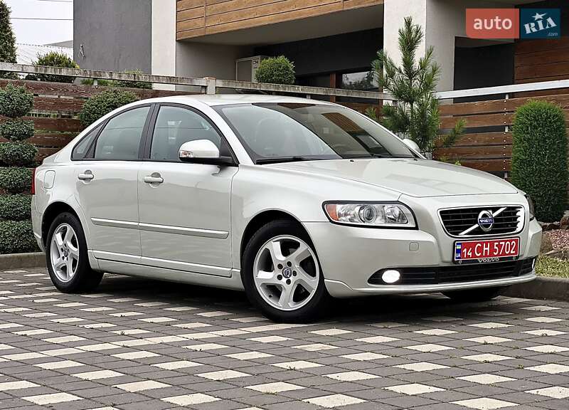 Volvo S40 2012