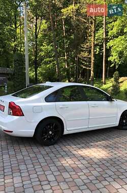 Седан Volvo S40 2011 в Дрогобыче