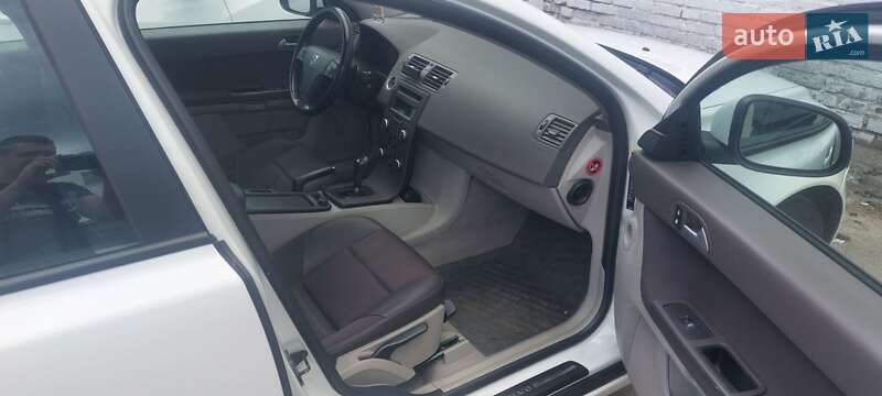 Седан Volvo S40 2009 в Черкассах