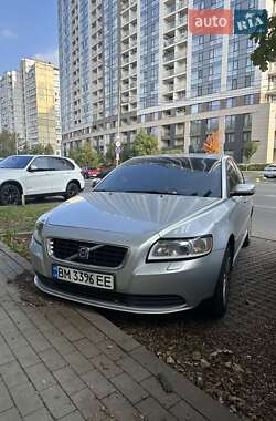 Седан Volvo S40 2010 в Сумах