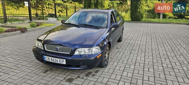 Volvo S40 2001