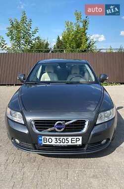 Седан Volvo S40 2011 в 