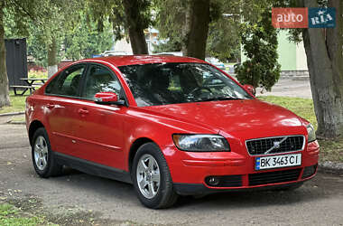 Седан Volvo S40 2007 в Дубні
