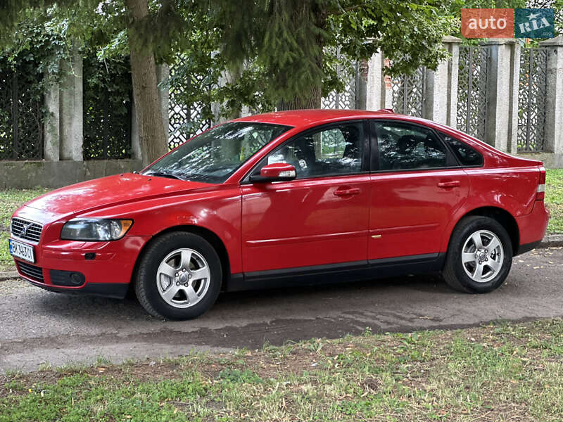 Седан Volvo S40 2007 в Дубно