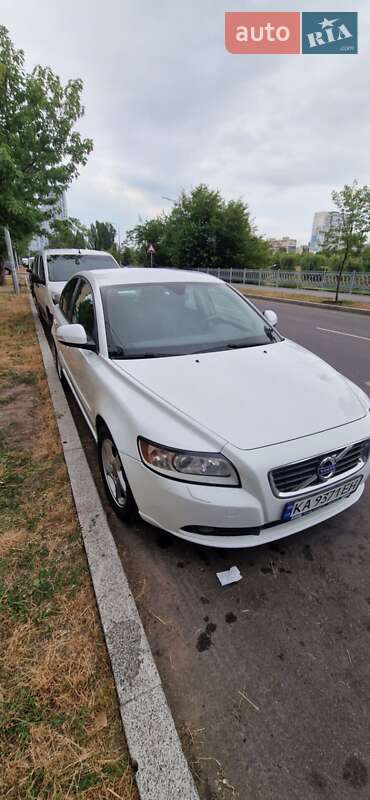 Седан Volvo S40 2012 в Киеве
