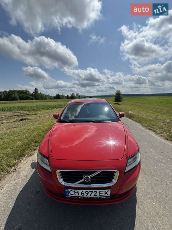 Седан Volvo S40 2010 в Чернигове
