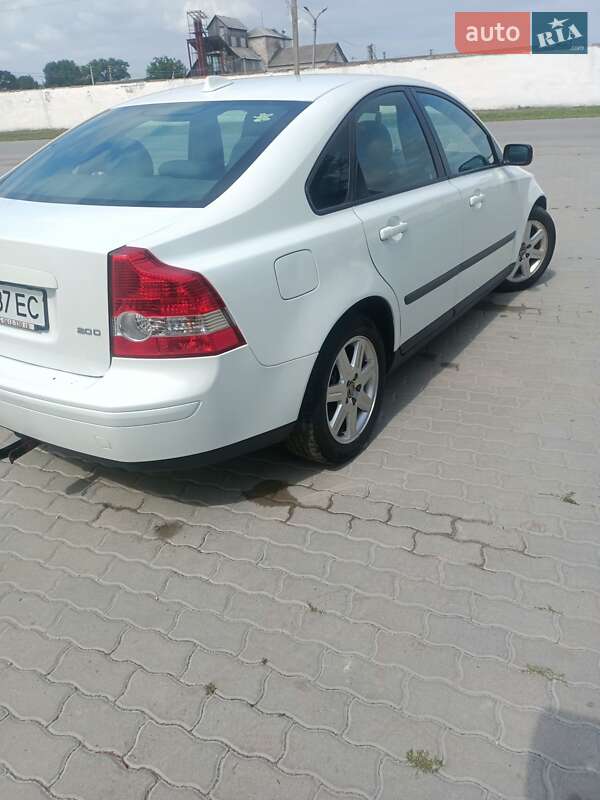 Седан Volvo S40 2005 в Хоросткове