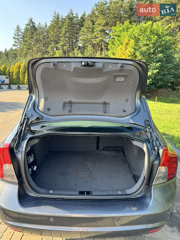 Седан Volvo S40 2010 в Судовой Вишне