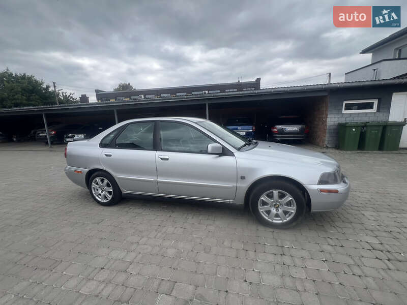 Седан Volvo S40 2003 в Нововолынске