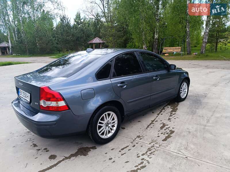 Седан Volvo S40 2006 в Славуті