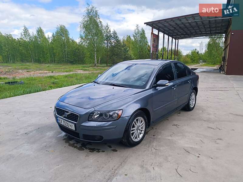Седан Volvo S40 2006 в Славуті