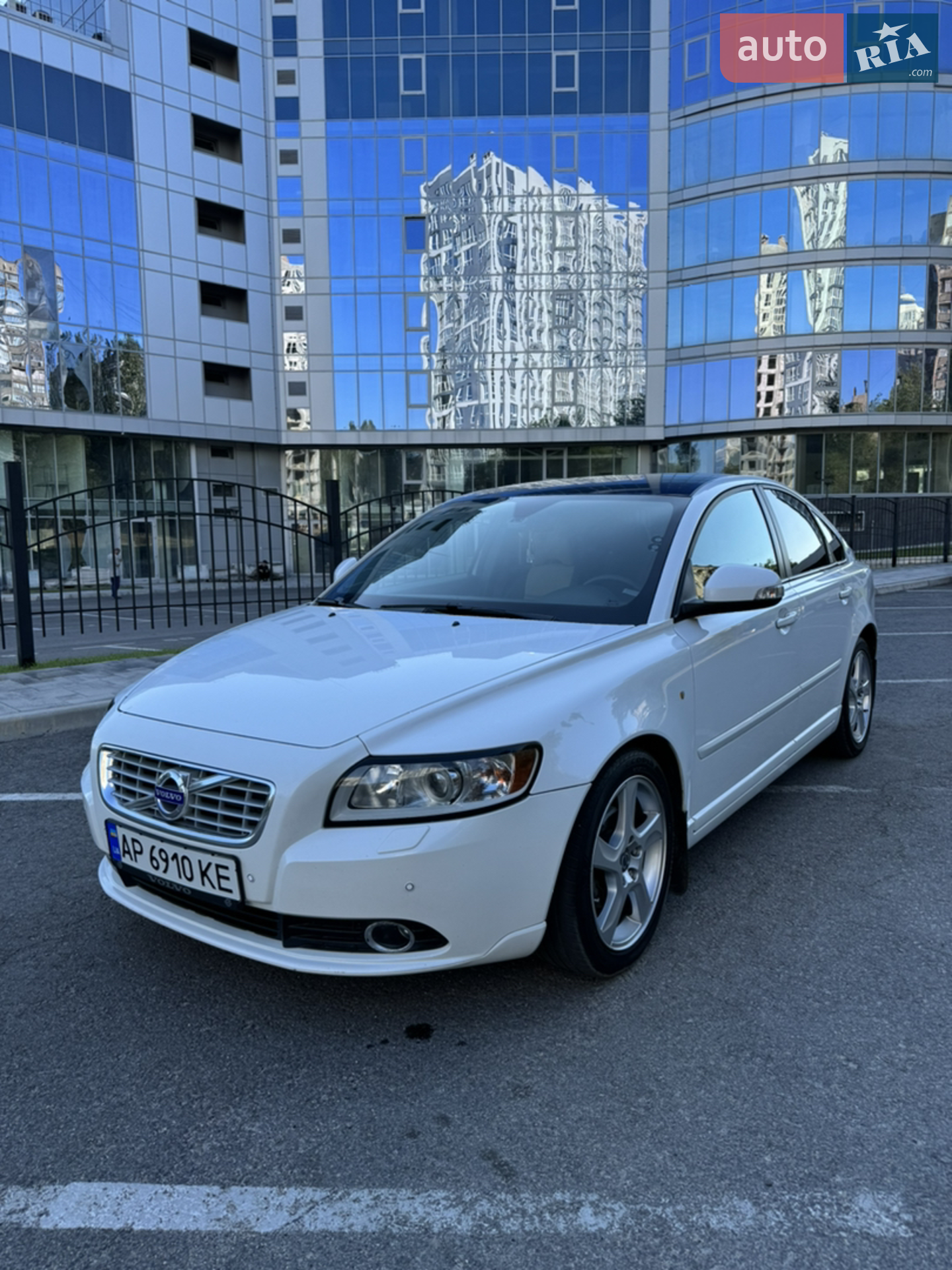 2012 Volvo S40 - фото 1