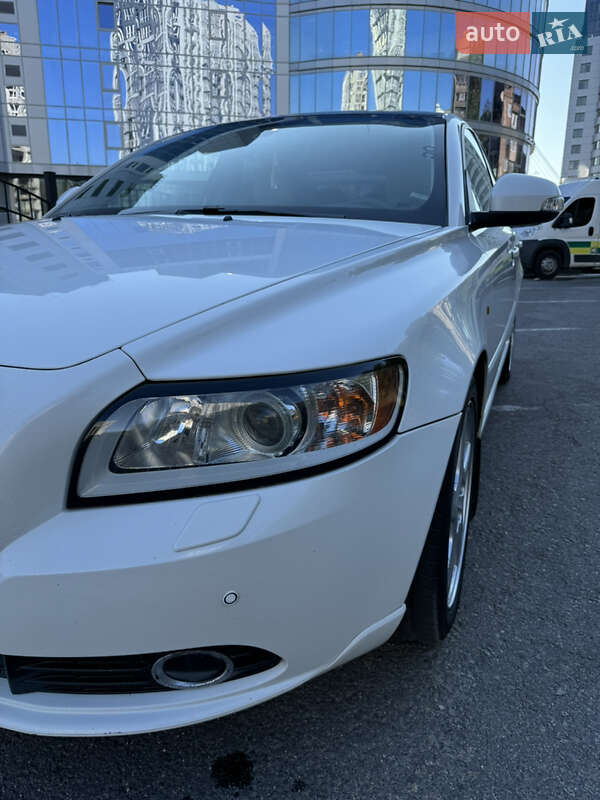 Седан Volvo S40 2012 в Запоріжжі