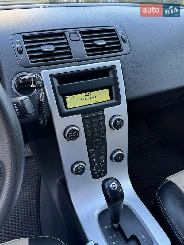 Седан Volvo S40 2012 в Запоріжжі