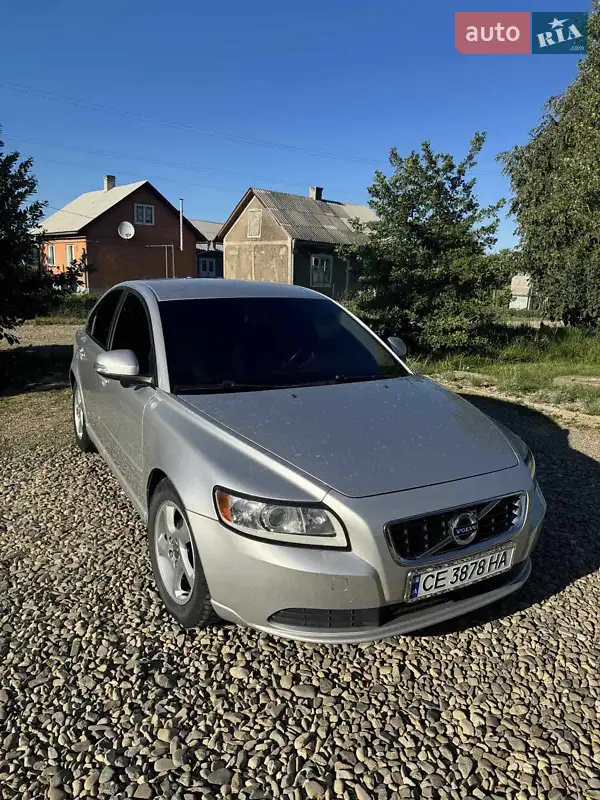 Volvo S40