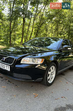 Седан Volvo S40 2010 в Черкасах