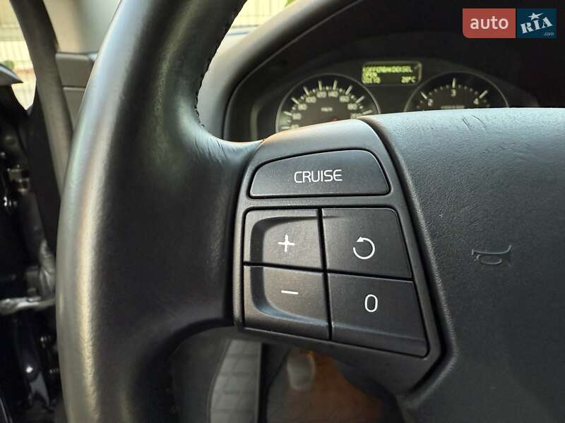 Седан Volvo S40 2011 в Стрию фото 40 Седан Volvo S40 2011 в Стрию