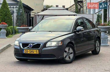 Седан Volvo S40 2011 в 